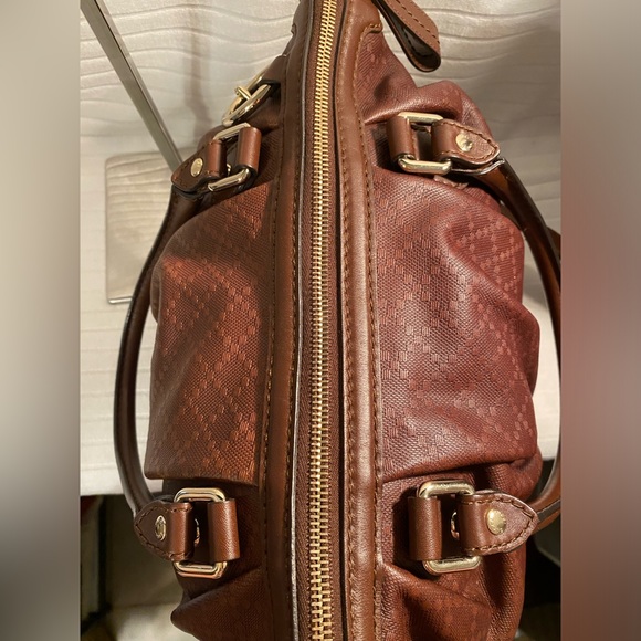 AUTHENTIC GUCCI DIAMANTÉ SUKEY LEATHER TWO WAY TOP HANDLE CROSSBODY - Picture 6 of 15